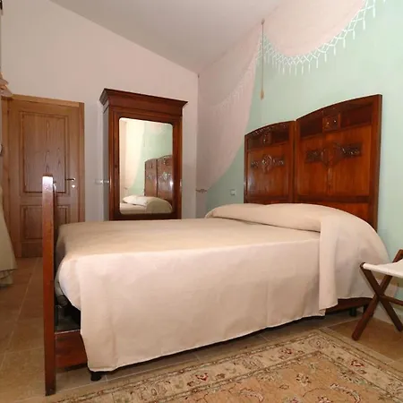 Molino Della Lodola Farm stay *